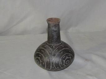 Item BM-25: Caddo Bottle engraved in Belcher design